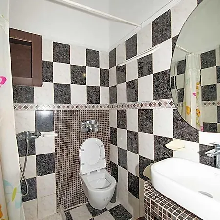Sweet Heart Hotel